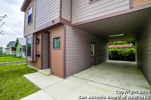 Photo - 827 Florida St