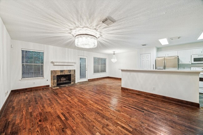 Building Photo - 227 Blushwood Pl Rental