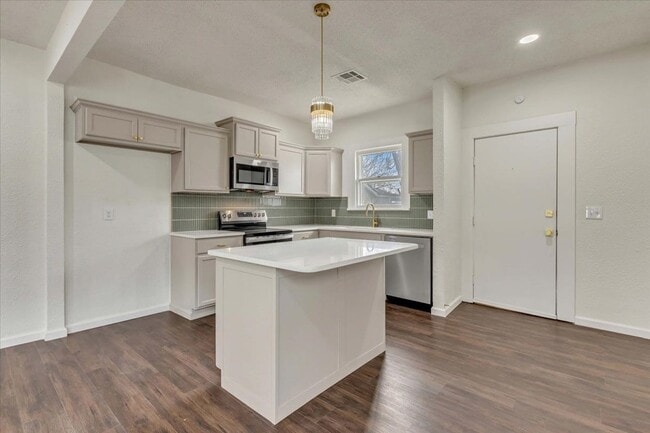 Photo - 1704 NW 32nd St