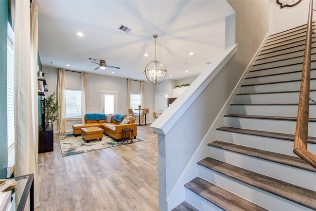 Photo - 415 Stonework Garden Ln