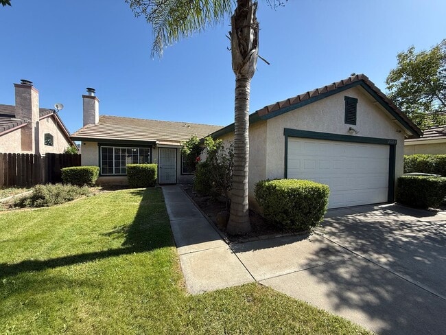Single story in Modesto! - Single story in Modesto! House