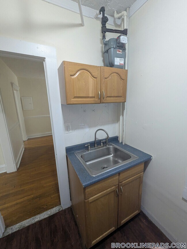 Photo - 364 Riverway Unidad 4