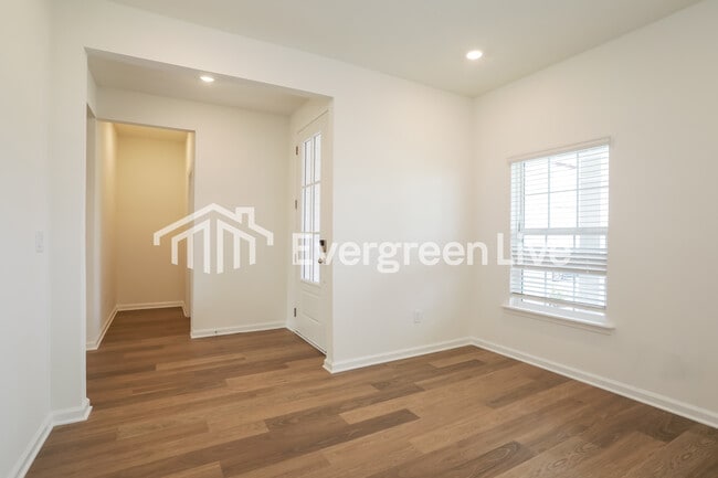 Photo - 3440 Americana Dr