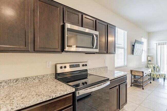 Photo - 1230 E Lee Pl