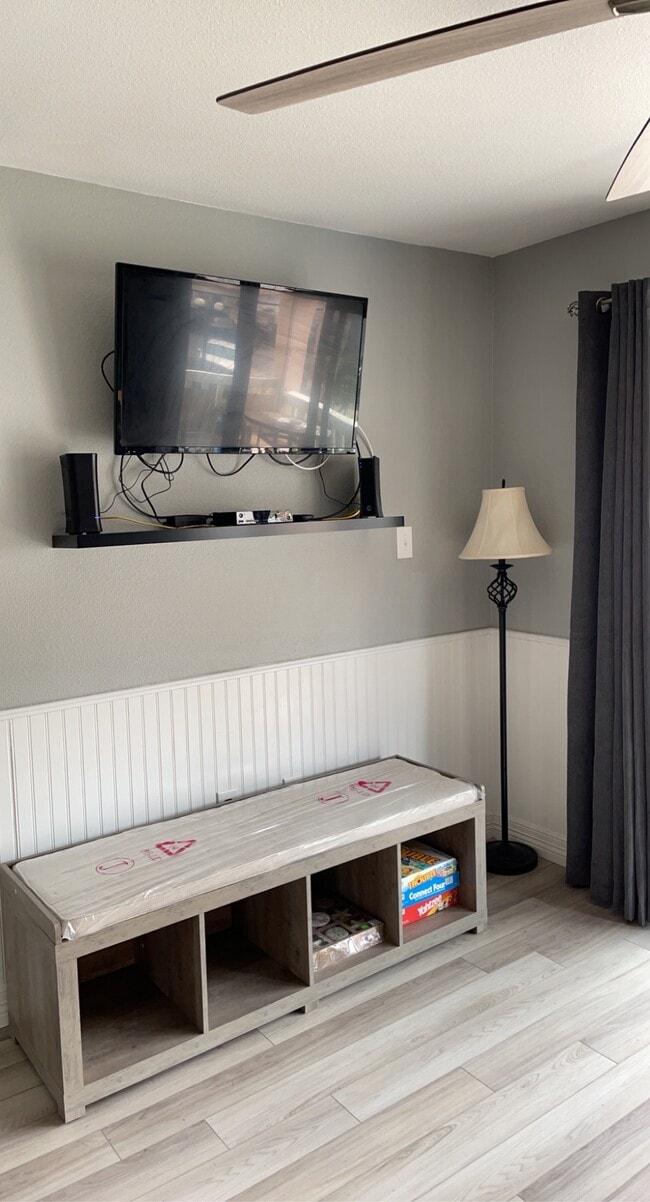 Photo - 3938 Surfside Blvd Unit Beach Happy