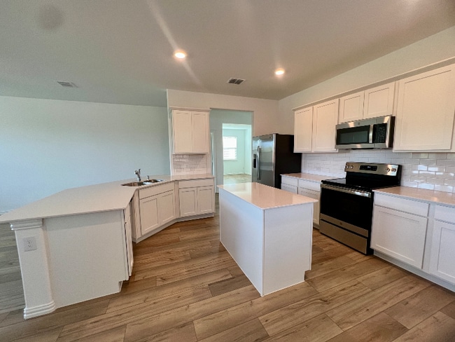 232 Jenkinson Dr