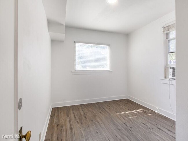 Photo - 2 br, 1 bath Triplex - 115 South 1000 East...