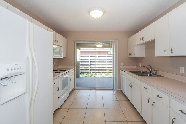 Photo - 4652 Ardale St