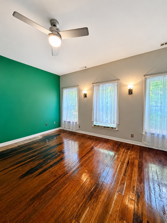 Photo - 412 N 27th St Unidad 412 N27  B