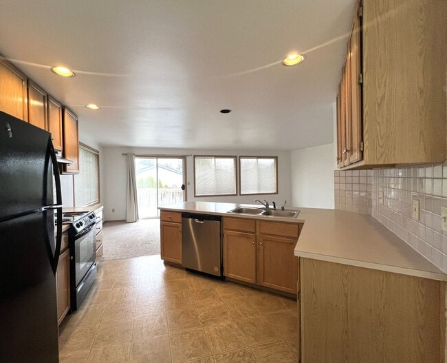 Photo - South Marysville Duplex - Rent Ready