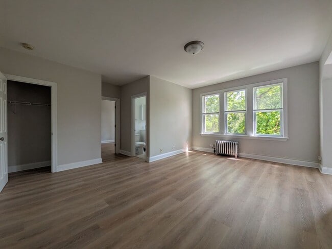 Building Photo - 2600 N Kimball Ave Unit 411