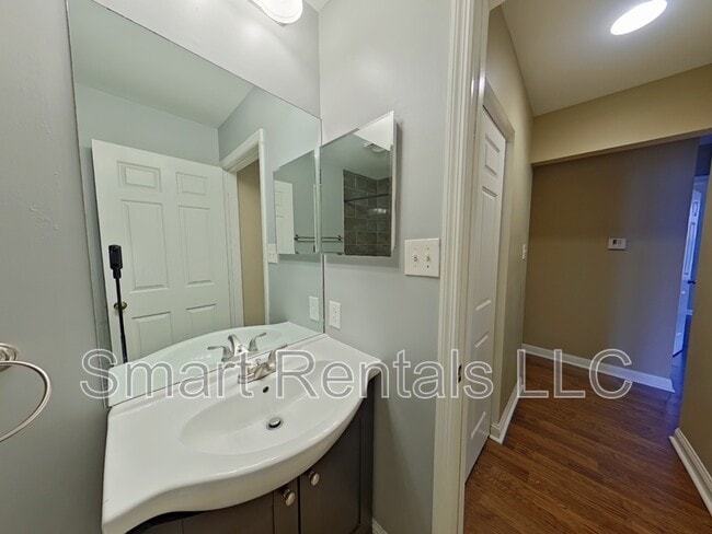 Photo - 4101 Flad Ave