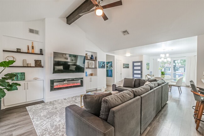 Photo - 6102 Lymbar Dr