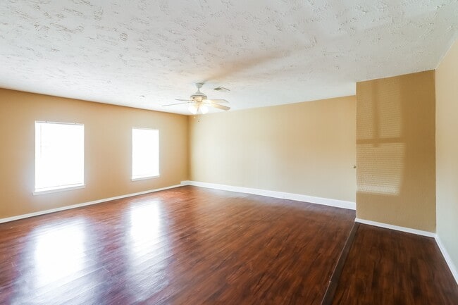 Photo - 13427 Boonway Dr