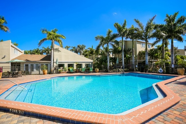 Piscina - Cypress Winds Apartment Homes