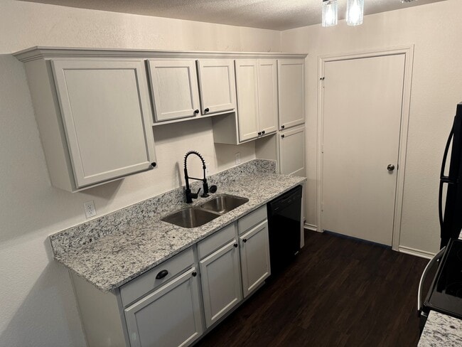 Kitchen Sink Area - 203 San Angelo Ave
