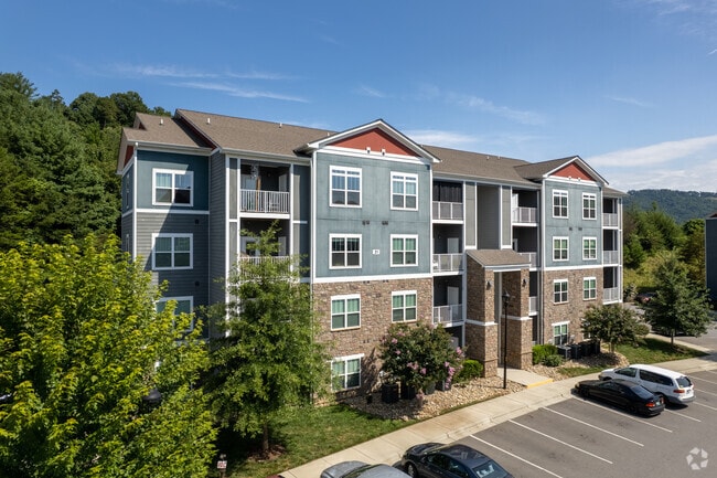 10 Newbridge Apartments