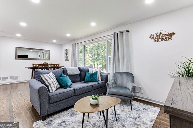 Photo - 1300 Wichita Dr SW