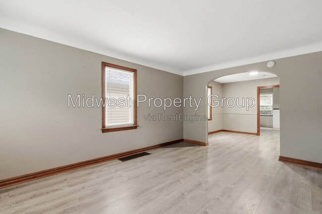 Photo - 249 S Hartnett Ave