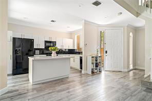 Photo - Northeast 34th Place, Aventura, FL 33180 -...