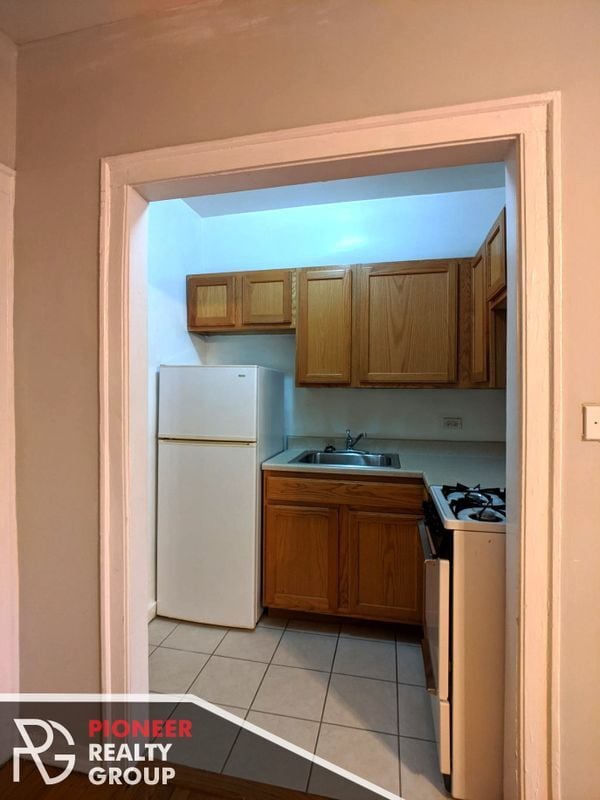 Photo - 1164 N Dearborn St Unidad 1164-410