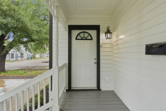 Photo - 514 Vincent St