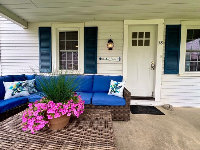 Photo - 38 Seabreeze Rd