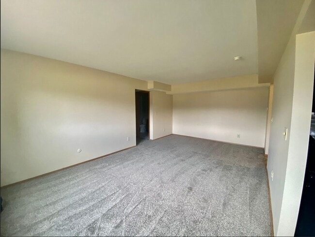 Photo - 2 Bedroom/1.5 Bathroom Apartment - Second ... Unit IVA24