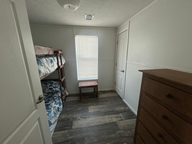 Photo - 403 NW Park St