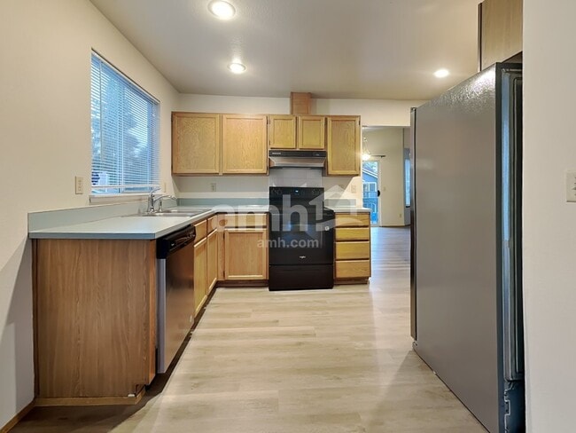 Photo - 2078 SE 8th Dr