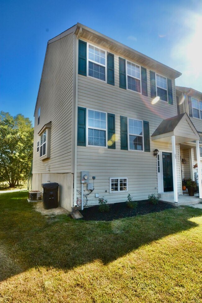 In Middletown a Great 3 Bedroom 1 Bathroom... House House Rental in