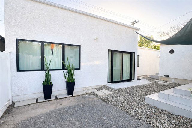 Building Photo - 3636 Gardenia Ave