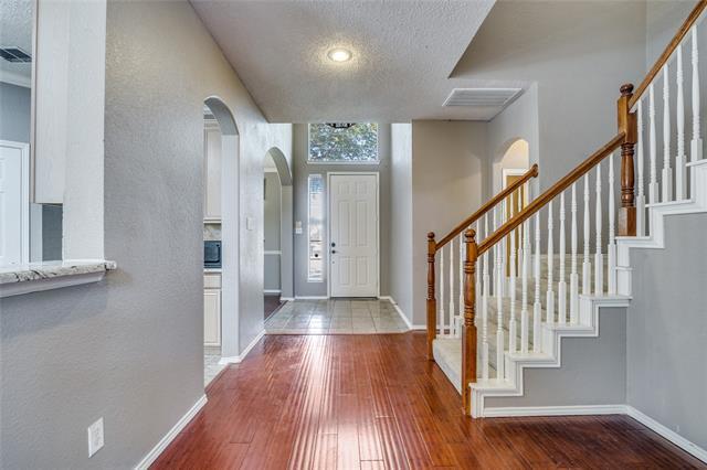 Photo - 2023 Nottingham Pl