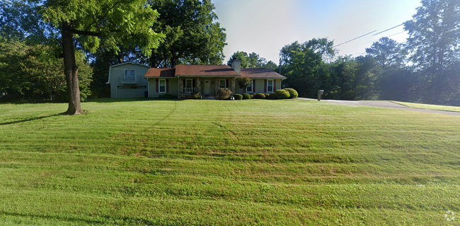 Building Photo - 393 Belair Dr Rental