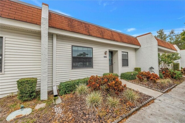 Photo - 9224 Mission Oaks Blvd