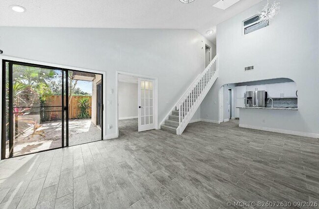 Photo - 4012 Palm Bay Cir