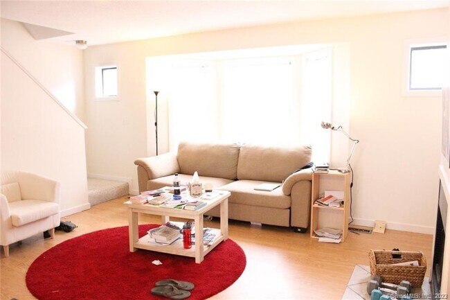 Photo - 54 Edgewood Ave Unidad 54