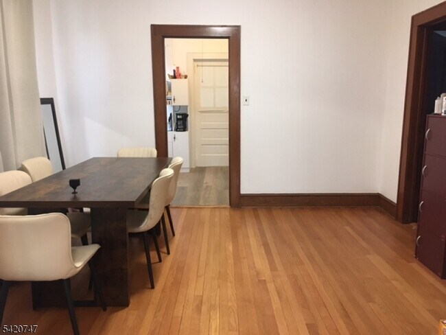 Photo - 54 Jefferson Pl