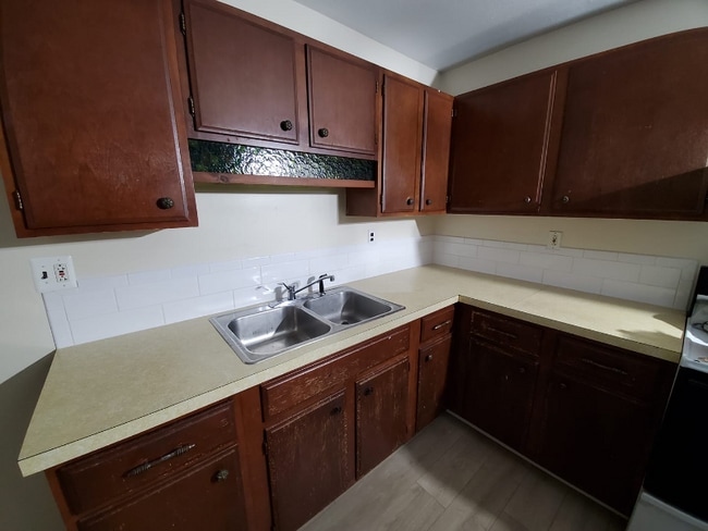 Photo - 150 Colchester Rd