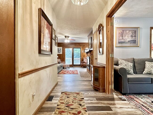 4310 Shawn Dr