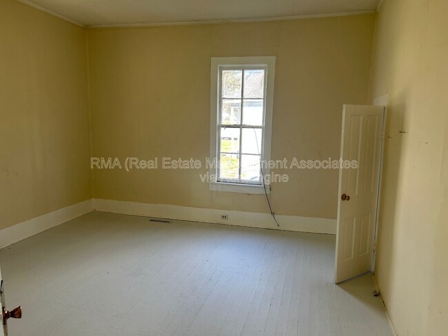 Photo - 821 Williams St