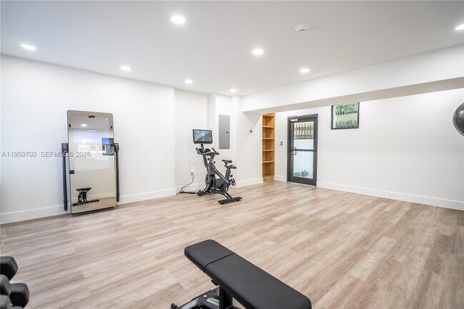 Photo - 6960 Rue Vendome Unidad 201