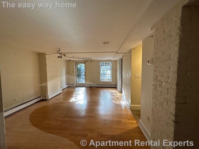 Photo - 14 Yarmouth St Unit #1