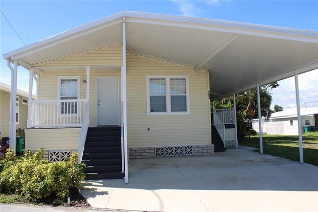 Building Photo - 283 Nassau Dr