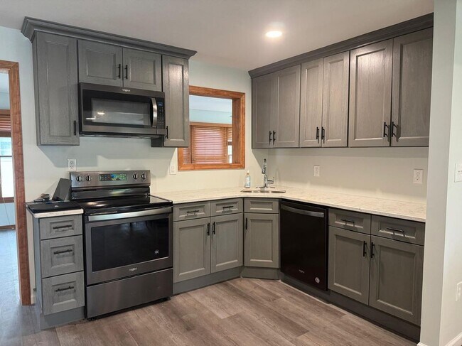 Photo - 218 Bayview Dr