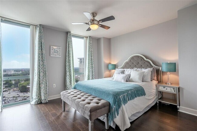 Photo - 2870 Pharr Ct S Northwest Unit 2704