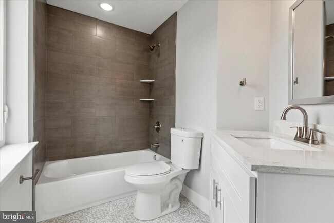 Photo - 1600 Ridge Ave Unit 3