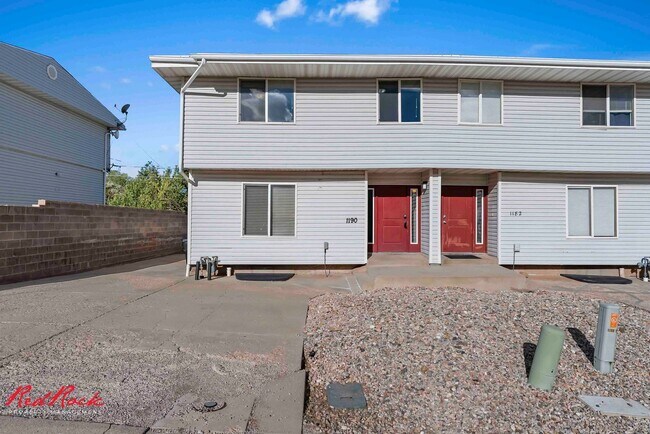 1190 Pinecone Dr