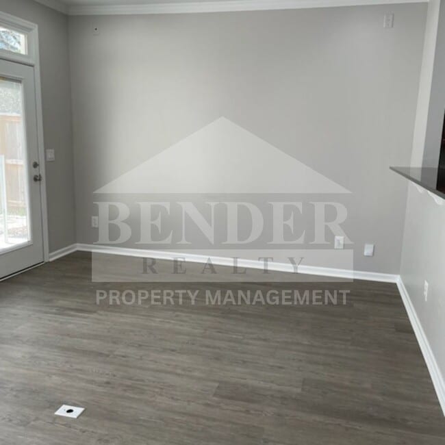 Photo - Emmyllie Ct- 130/132 Unidad 130