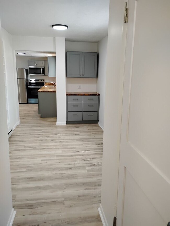 Photo - 150 McCauley Ave Unidad Apartment A - Downstairs